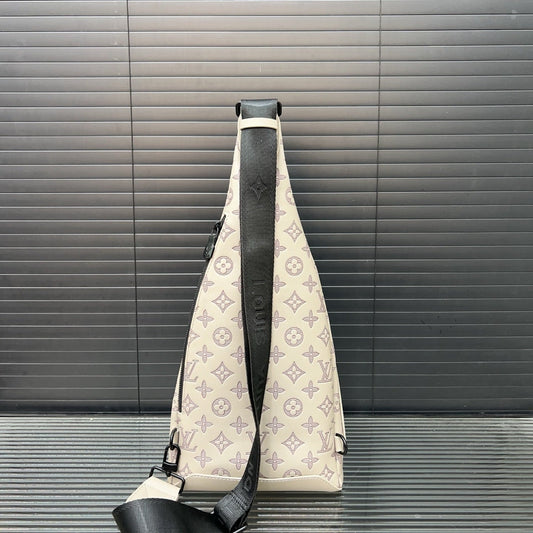 LV Shoulder bag chest bag 1825052316