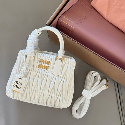 MM  Handbag 1825062310