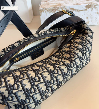 CD D-journey Shoulder Bag 1825052605