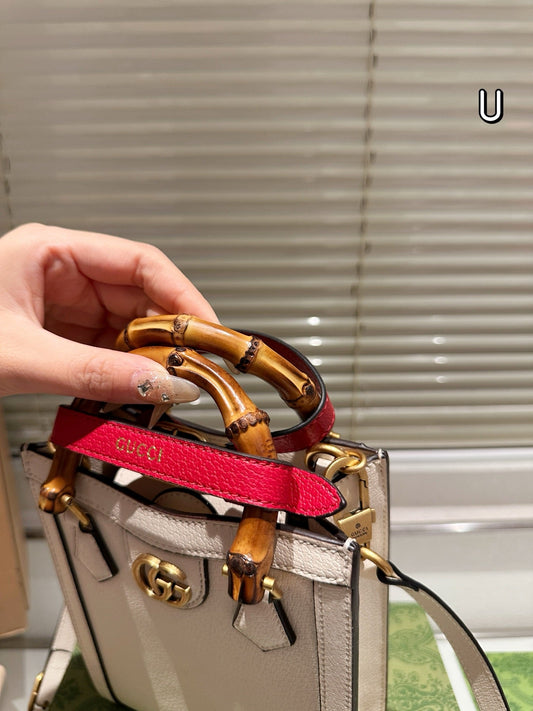 GG Diana Bamboo Handbag(15*18) 1825062305