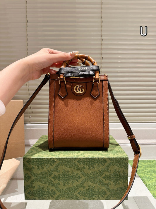 GG Diana Bamboo Handbag(15*18) 1825062305