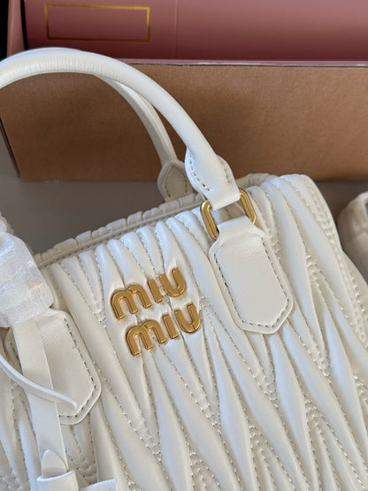 MM  Handbag 1825062310