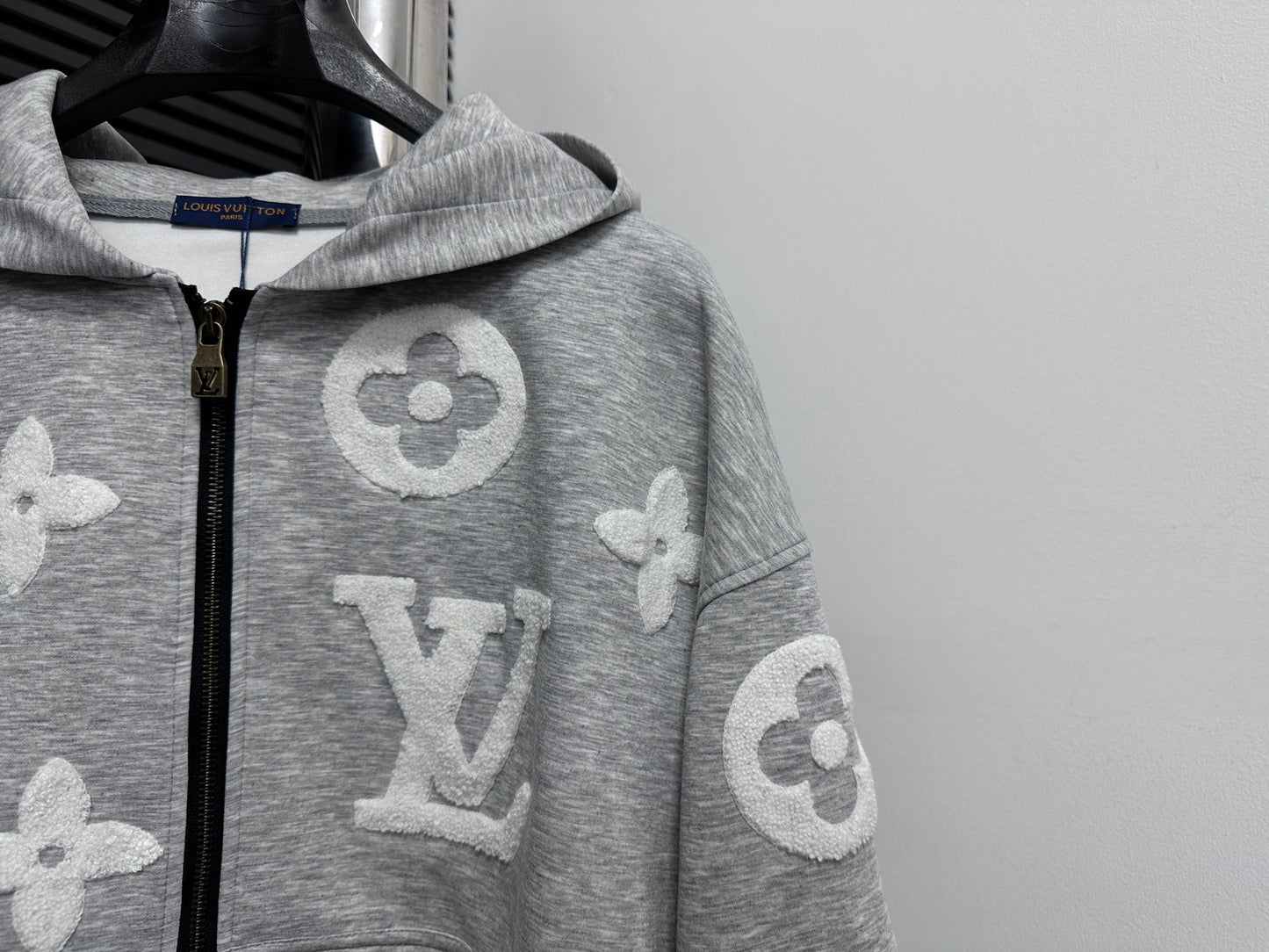 V Towel embroidery zipper hooded jacket for men and women 1825090909